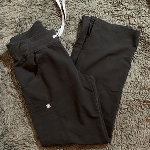 Figs Kade Cargo- Black